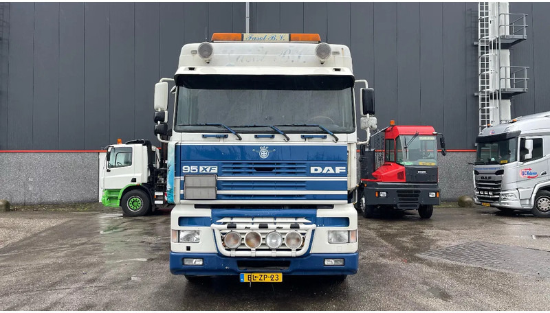 DAF XF 380 EURO-3 HOLLAND TRUCK - 牵引车:图3 DAF XF 380 EURO-3 HOLLAND TRUCK - 牵引车:图3