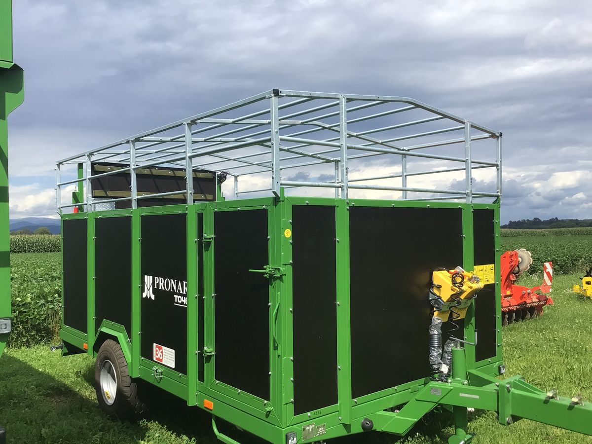 Pronar T046 - 牲畜运输拖车:图2 Pronar T046 - 牲畜运输拖车:图2