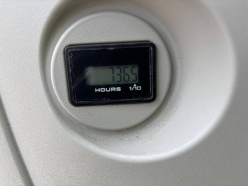 Kobelco SK 75 SR-3E - 小型挖掘机:图5 Kobelco SK 75 SR-3E - 小型挖掘机:图5