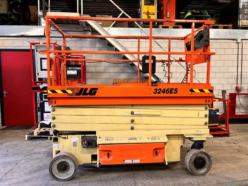 JLG 3246ES - 剪式升降机:图1 JLG 3246ES - 剪式升降机:图1