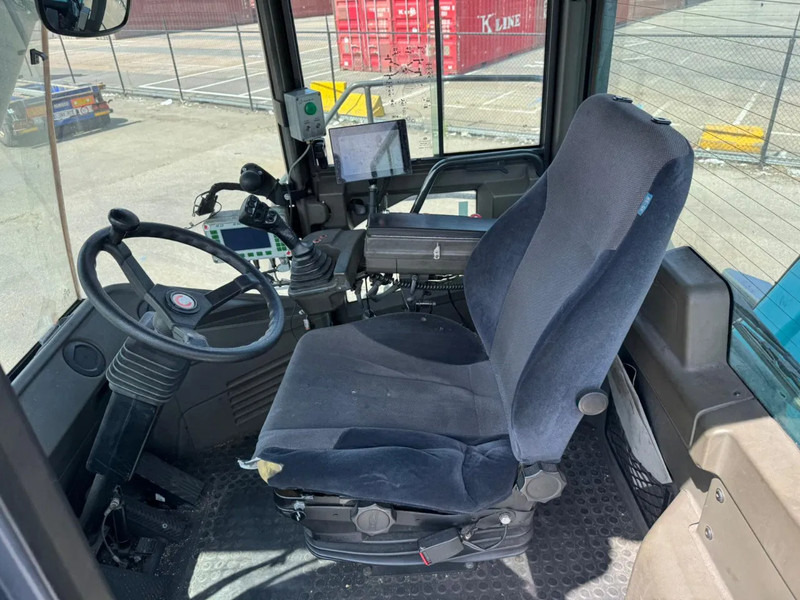 KONECRANES SMV 4531 TC5 - 前移式堆垛机:图5 KONECRANES SMV 4531 TC5 - 前移式堆垛机:图5