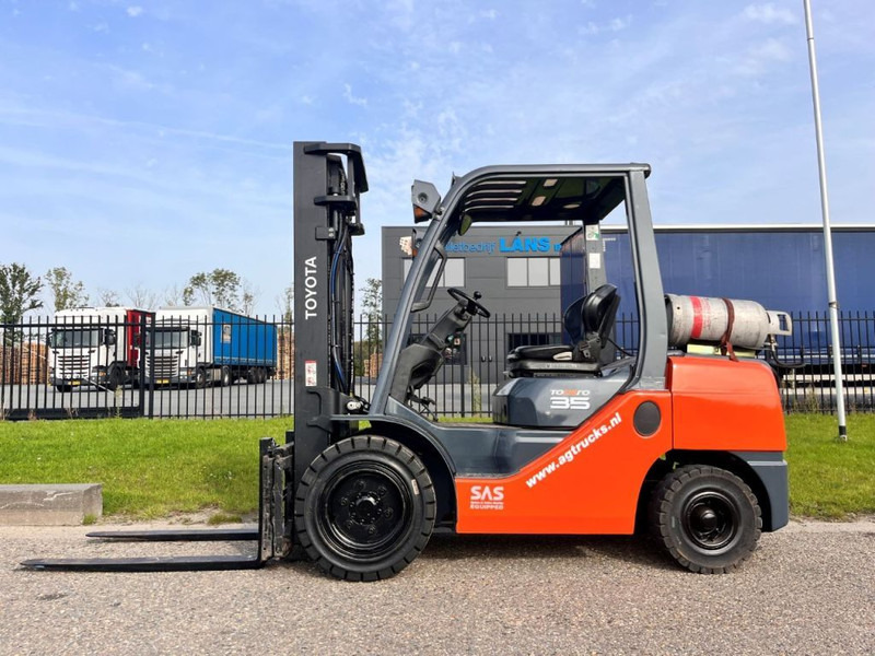 Toyota 02- 8FGJF35 - 液化石油气叉车:图2 Toyota 02- 8FGJF35 - 液化石油气叉车:图2