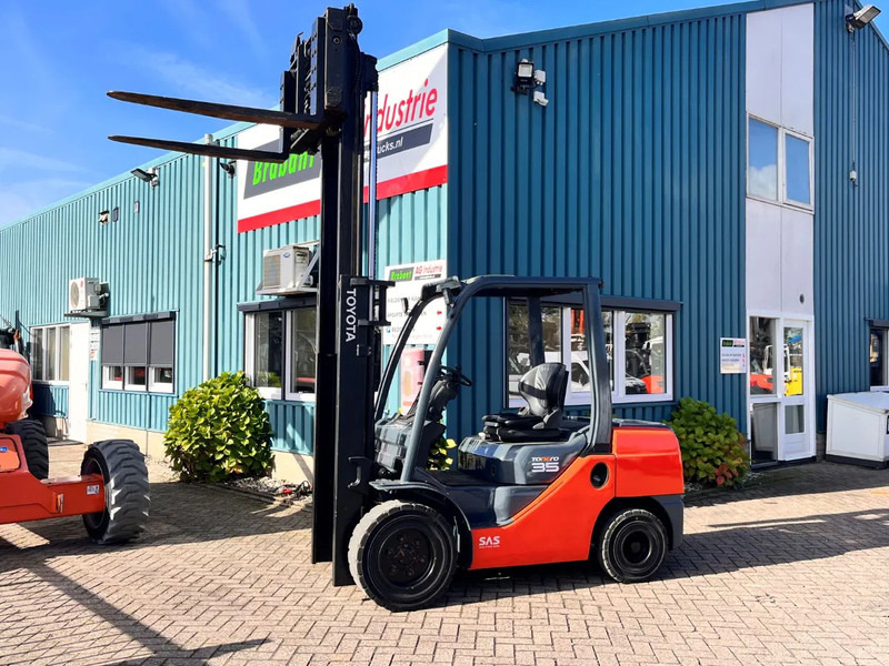 Toyota 52-8FDJF35 - 柴油叉车:图3 Toyota 52-8FDJF35 - 柴油叉车:图3