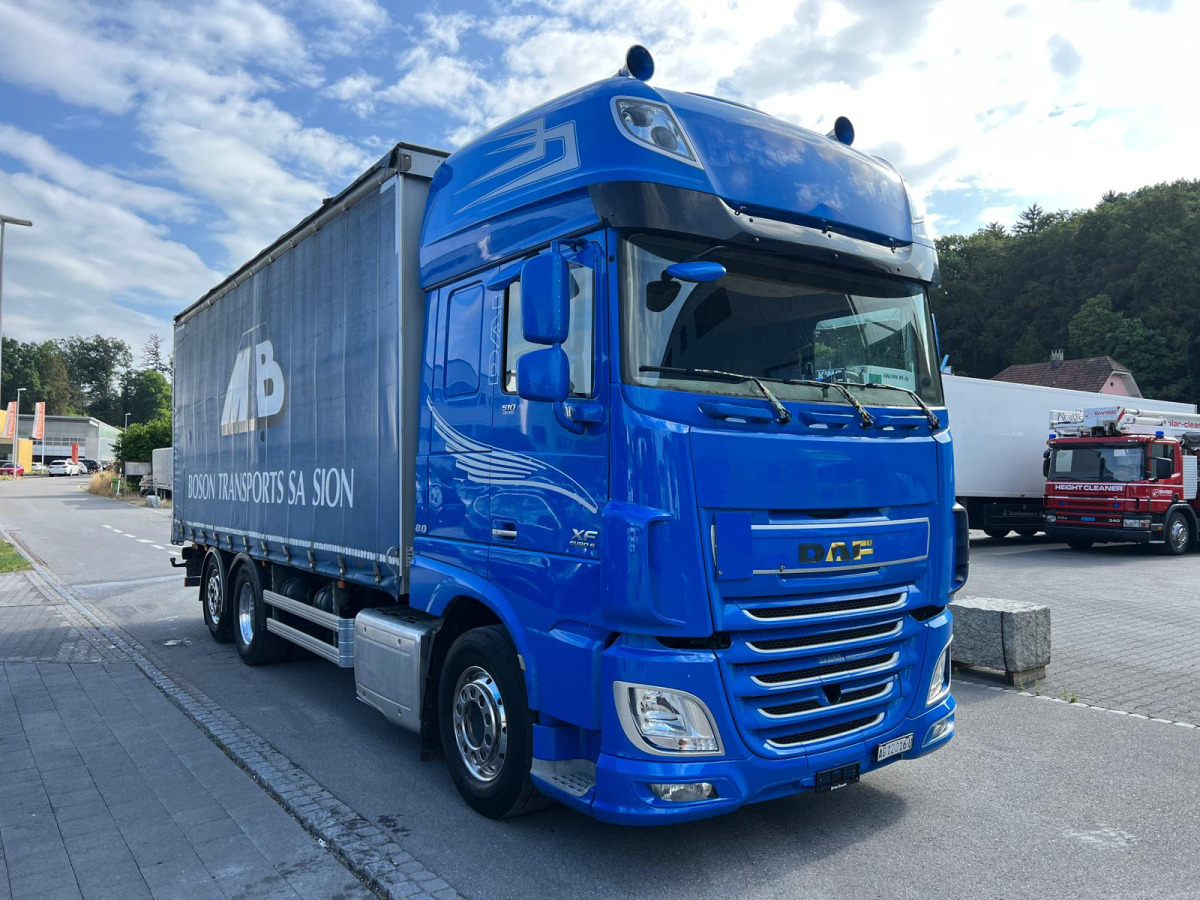 DAF XF510 6x2 - 侧帘卡车:图3 DAF XF510 6x2 - 侧帘卡车:图3