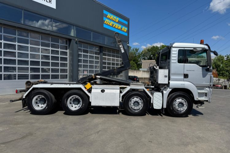 MAN TGS 35.440 8x4 Hiab 26T AHK - 吊钩升降车:图4 MAN TGS 35.440 8x4 Hiab 26T AHK - 吊钩升降车:图4