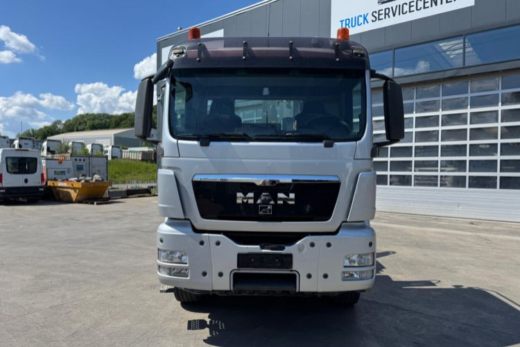 MAN TGS 35.440 8x4 Hiab 26T AHK - 吊钩升降车:图2 MAN TGS 35.440 8x4 Hiab 26T AHK - 吊钩升降车:图2