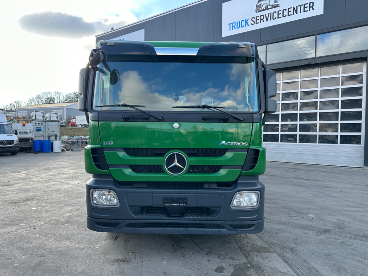 MERCEDES 2551 V8 6x2 Fassi 185-5 Bj.2020 - 翻斗车, 起重车:图2 MERCEDES 2551 V8 6x2 Fassi 185-5 Bj.2020 - 翻斗车, 起重车:图2