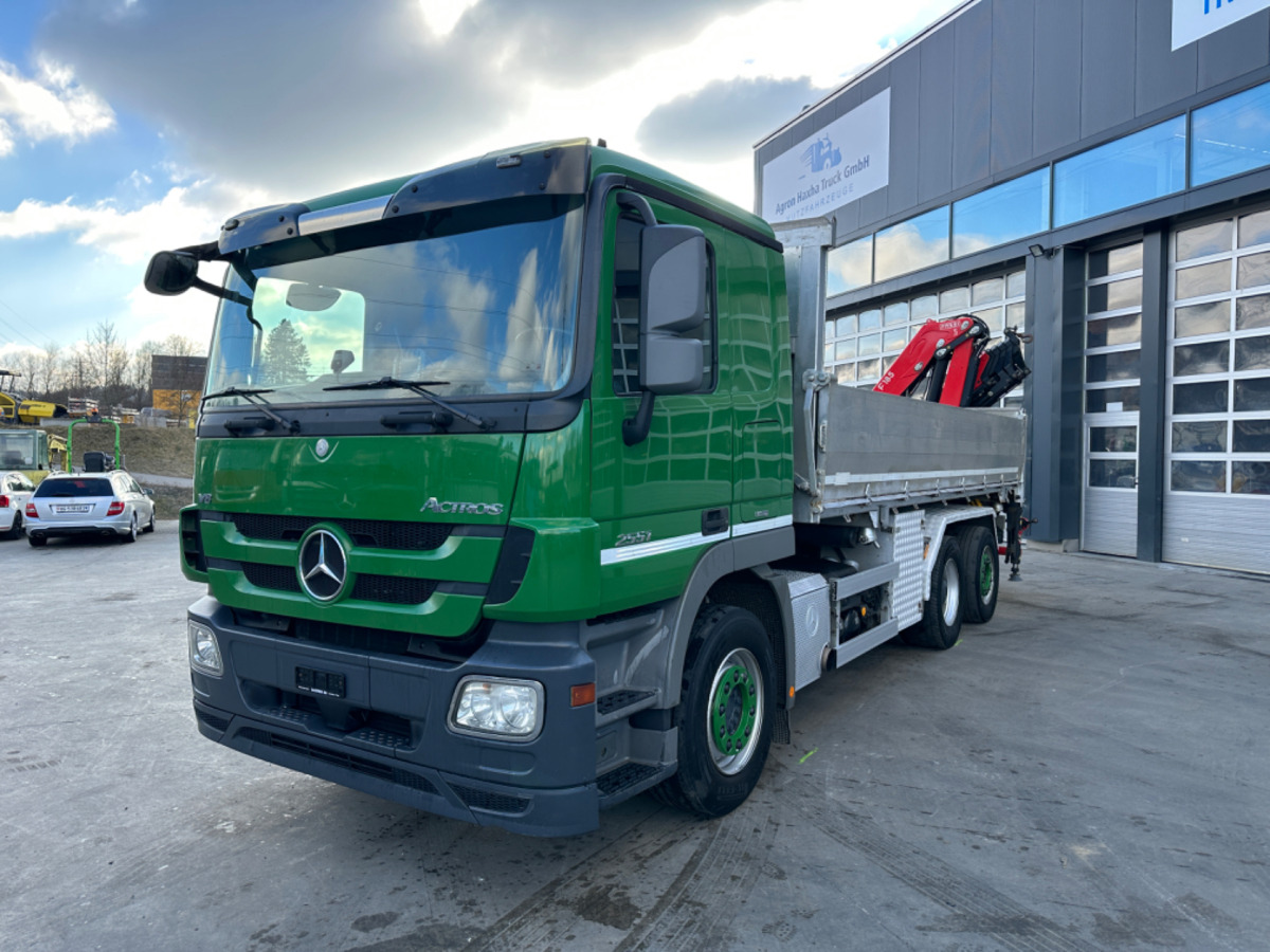 MERCEDES 2551 V8 6x2 Fassi 185-5 Bj.2020 - 翻斗车, 起重车:图1 MERCEDES 2551 V8 6x2 Fassi 185-5 Bj.2020 - 翻斗车, 起重车:图1