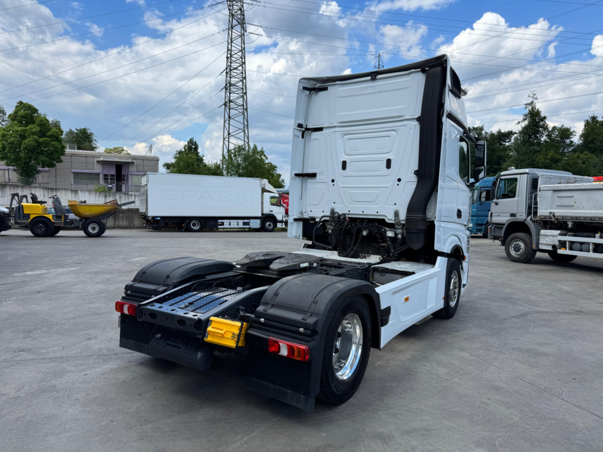 MERCEDES Actros 1853 4x2 - 牵引车:图5 MERCEDES Actros 1853 4x2 - 牵引车:图5