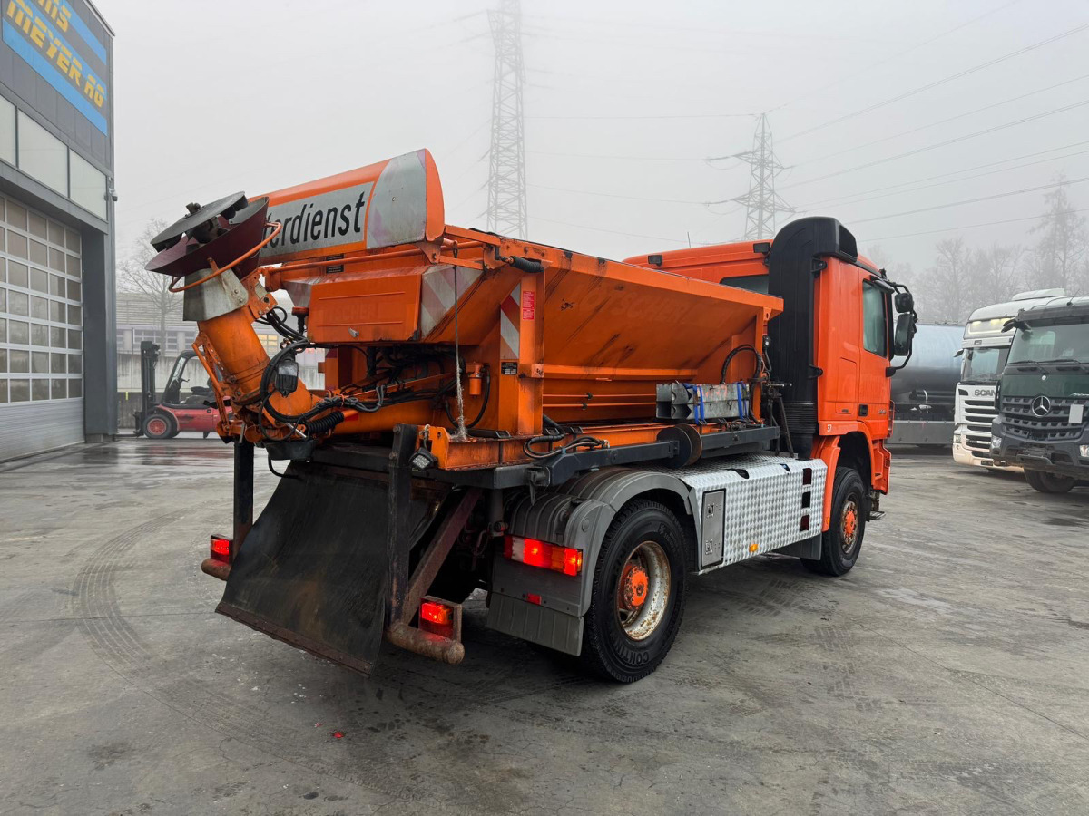 MERCEDES Actros 2048 4x4 Winterdienst - 牵引车:图5 MERCEDES Actros 2048 4x4 Winterdienst - 牵引车:图5