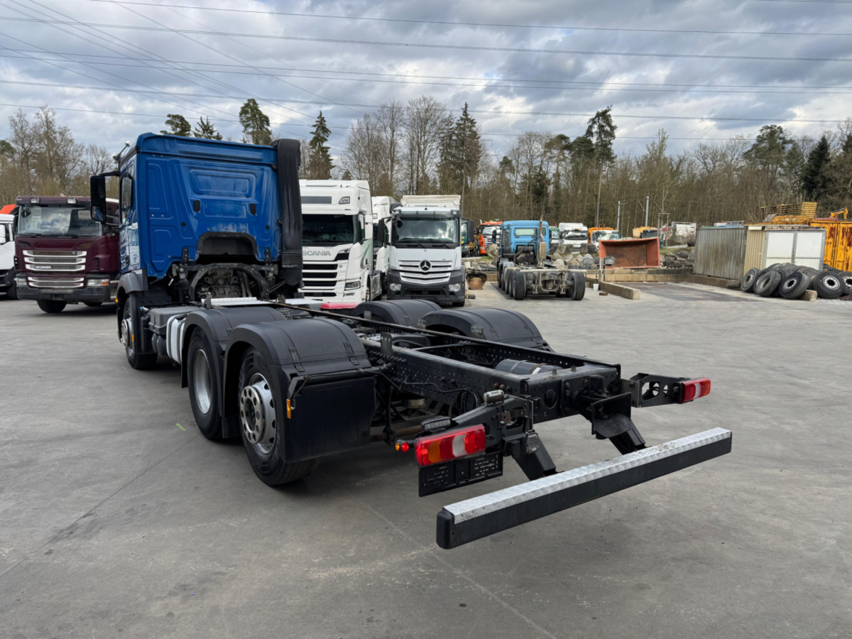 MERCEDES Actros 2545 6x2 - 驾驶室底盘卡车:图5 MERCEDES Actros 2545 6x2 - 驾驶室底盘卡车:图5