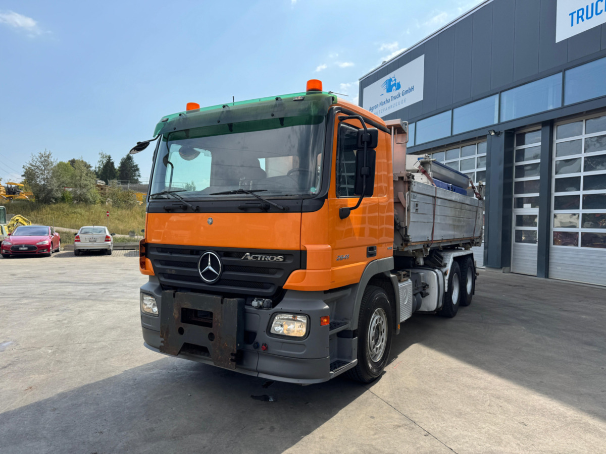 MERCEDES Actros 2641 6x4 Moser 3S Winterdienst - 翻斗车:图1 MERCEDES Actros 2641 6x4 Moser 3S Winterdienst - 翻斗车:图1