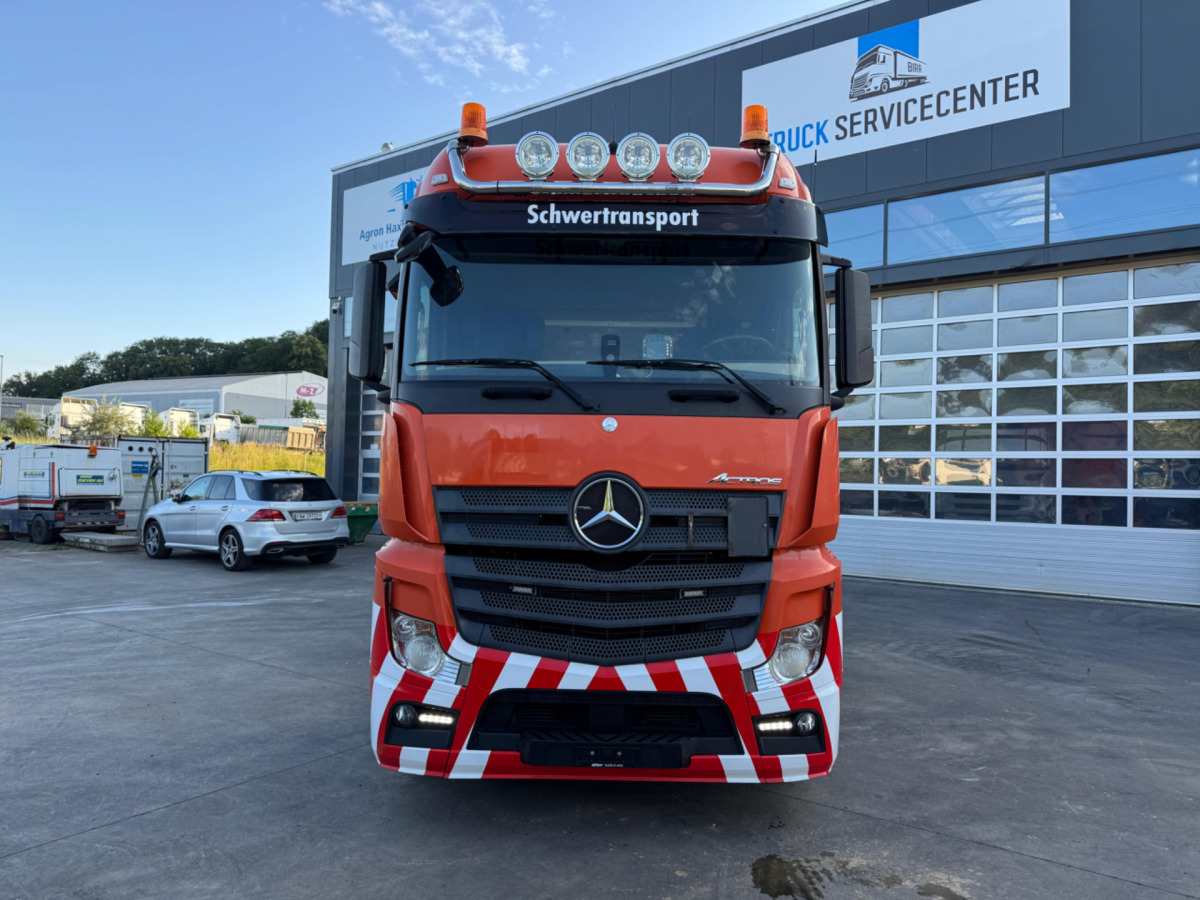 MERCEDES Actros 3358 6x4 120T - 牵引车:图2 MERCEDES Actros 3358 6x4 120T - 牵引车:图2