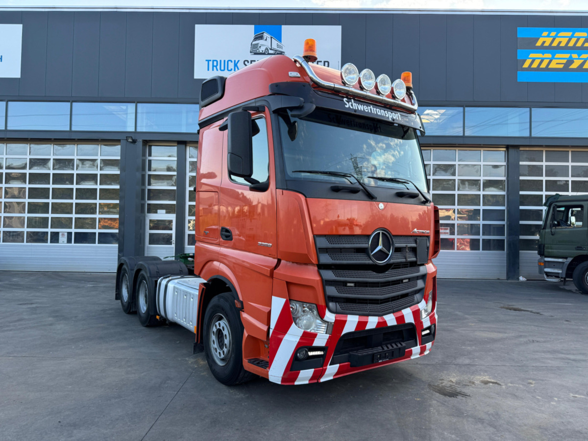 MERCEDES Actros 3358 6x4 120T - 牵引车:图3 MERCEDES Actros 3358 6x4 120T - 牵引车:图3