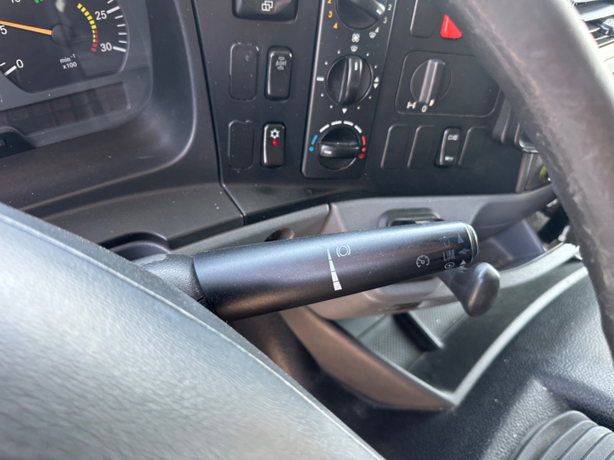 冷藏车 MERCEDES Axor 1833 4x2 Carrier Supra 850 Tiefkühler:图15 冷藏车 MERCEDES Axor 1833 4x2 Carrier Supra 850 Tiefkühler:图15