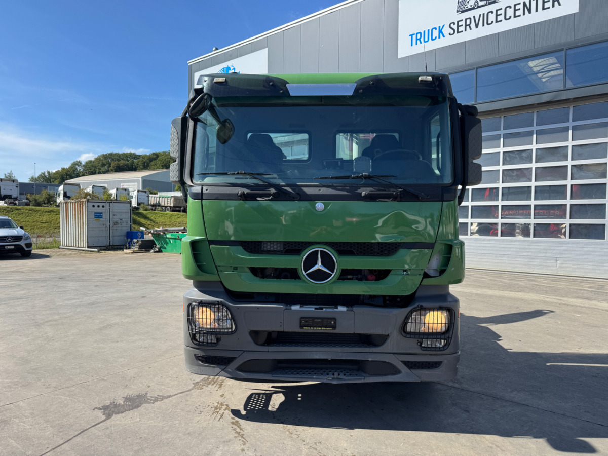 MERCEDES BENZ ACTROS 4448 - 吊钩升降车:图2 MERCEDES BENZ ACTROS 4448 - 吊钩升降车:图2