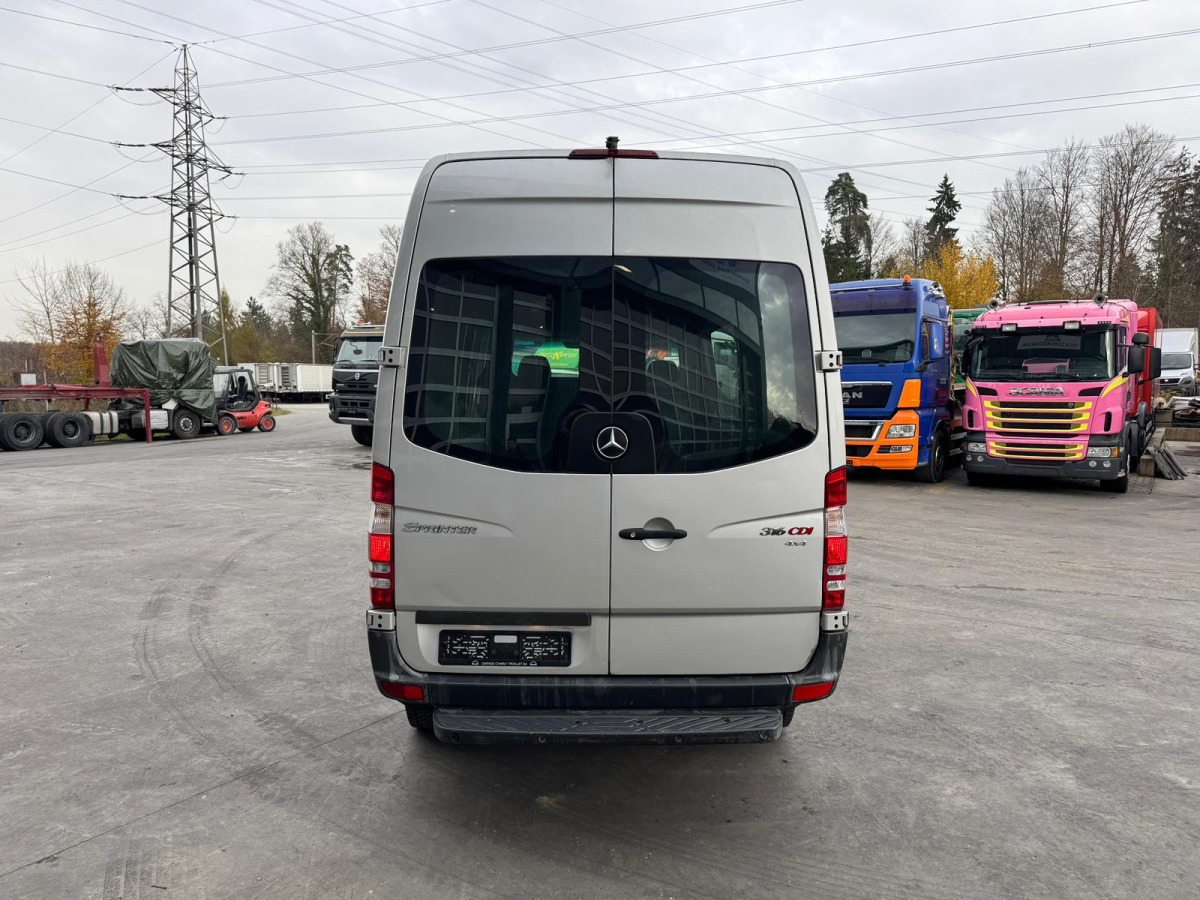 MERCEDES Sprinter 316CDI 4x4 - 无侧窗厢式货车:图5 MERCEDES Sprinter 316CDI 4x4 - 无侧窗厢式货车:图5