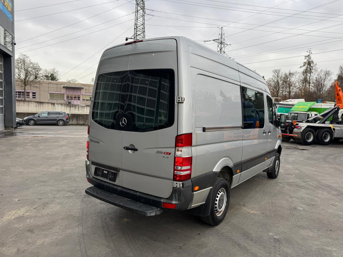 MERCEDES Sprinter 316CDI 4x4 - 无侧窗厢式货车:图4 MERCEDES Sprinter 316CDI 4x4 - 无侧窗厢式货车:图4