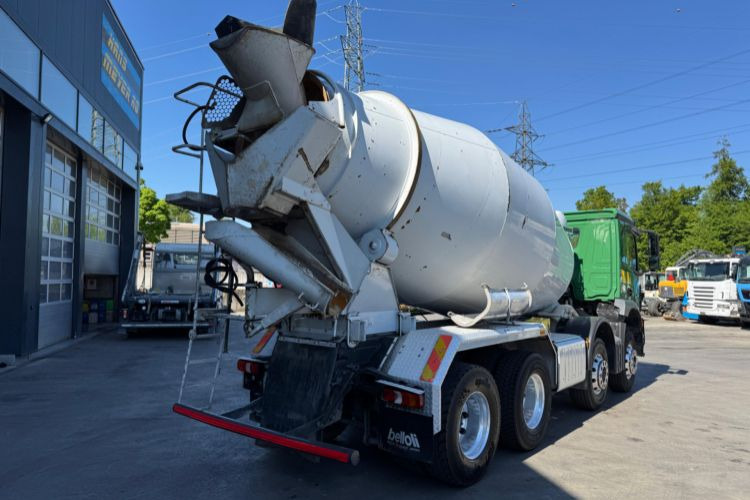Mercedes-Benz Arocs 3243 8x4 Liebherr 9cbm - 混凝土搅拌车:图5 Mercedes-Benz Arocs 3243 8x4 Liebherr 9cbm - 混凝土搅拌车:图5