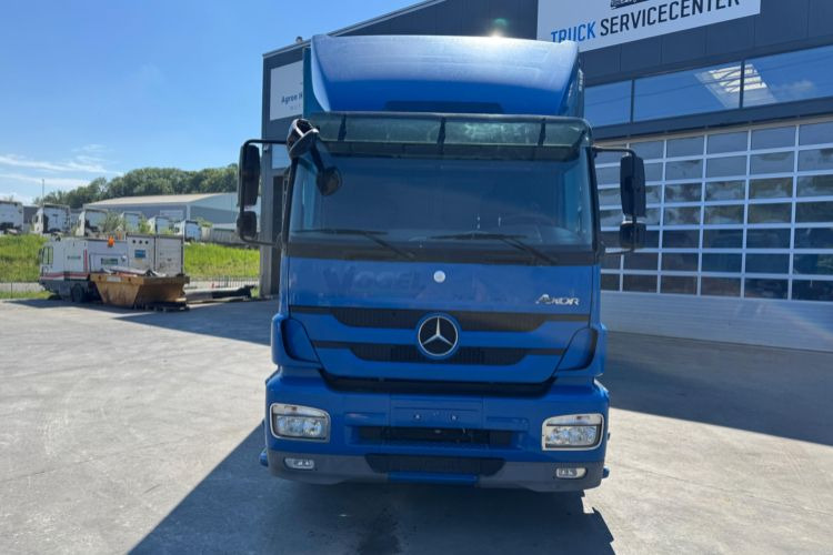 Mercedes-Benz Axor 1833 4x2 - 侧帘卡车:图2 Mercedes-Benz Axor 1833 4x2 - 侧帘卡车:图2