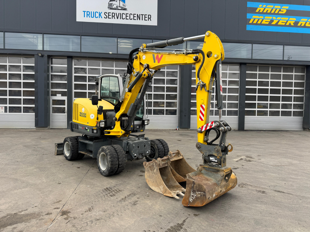 NEUSON EW65 E14-2 Powertilt 3x Schaufeln - 轮式挖掘机:图2 NEUSON EW65 E14-2 Powertilt 3x Schaufeln - 轮式挖掘机:图2