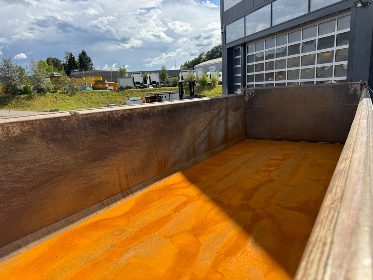 SCANIA G490 10x4 Moser 2S - 翻斗车:图4 SCANIA G490 10x4 Moser 2S - 翻斗车:图4