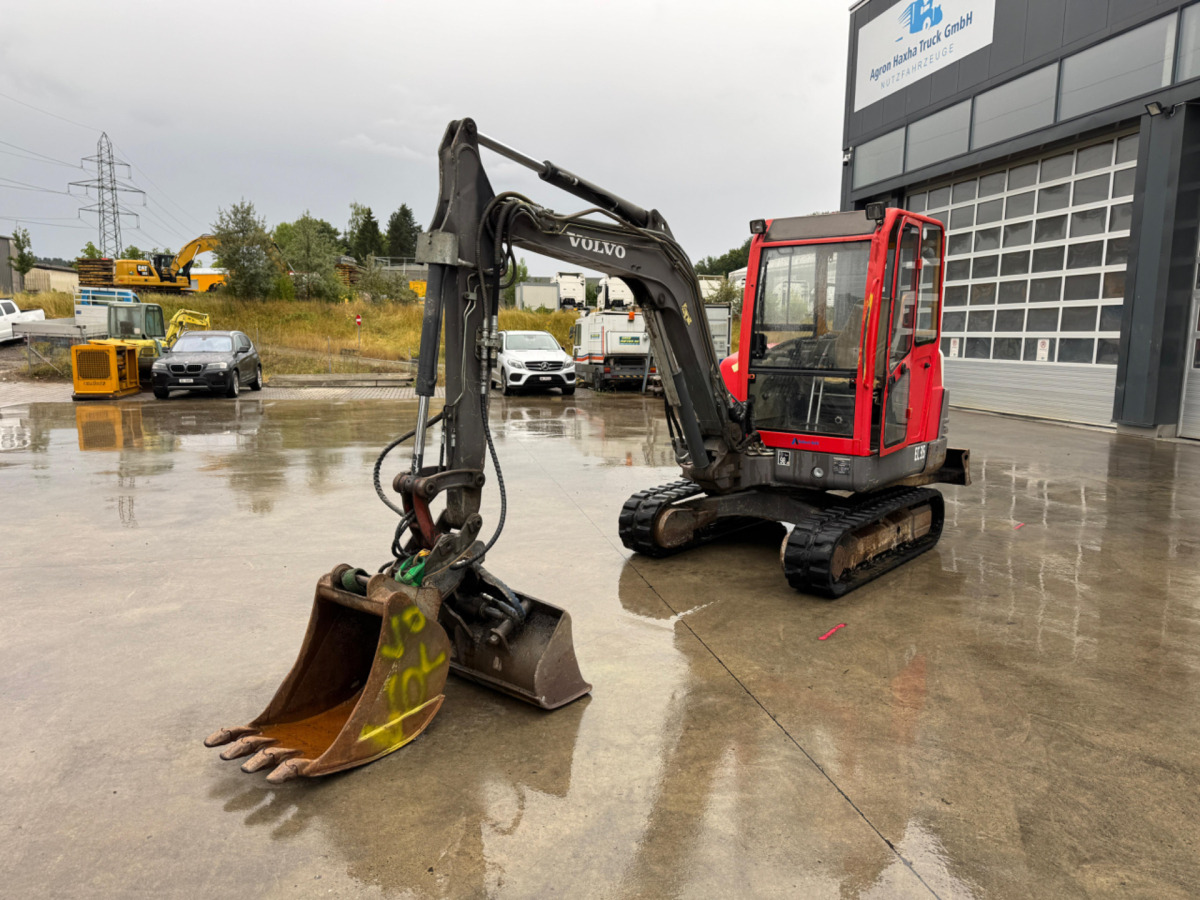 VOLVO EC35 - 履带式挖掘机:图1 VOLVO EC35 - 履带式挖掘机:图1