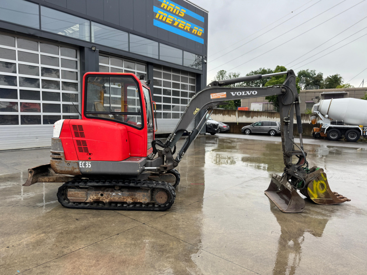 VOLVO EC35 - 履带式挖掘机:图3 VOLVO EC35 - 履带式挖掘机:图3