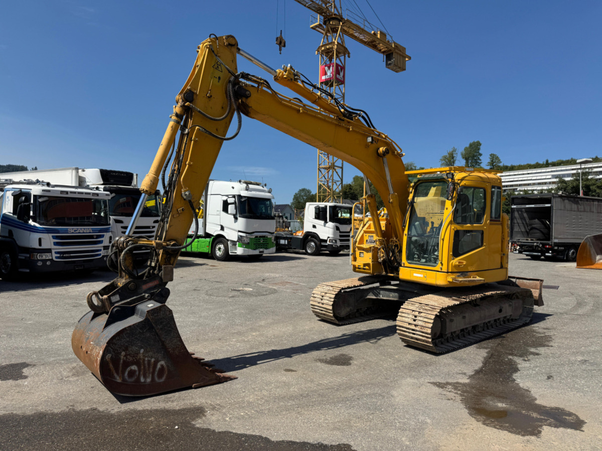 VOLVO ECR145DL Oilquick - 履带式挖掘机:图1 VOLVO ECR145DL Oilquick - 履带式挖掘机:图1