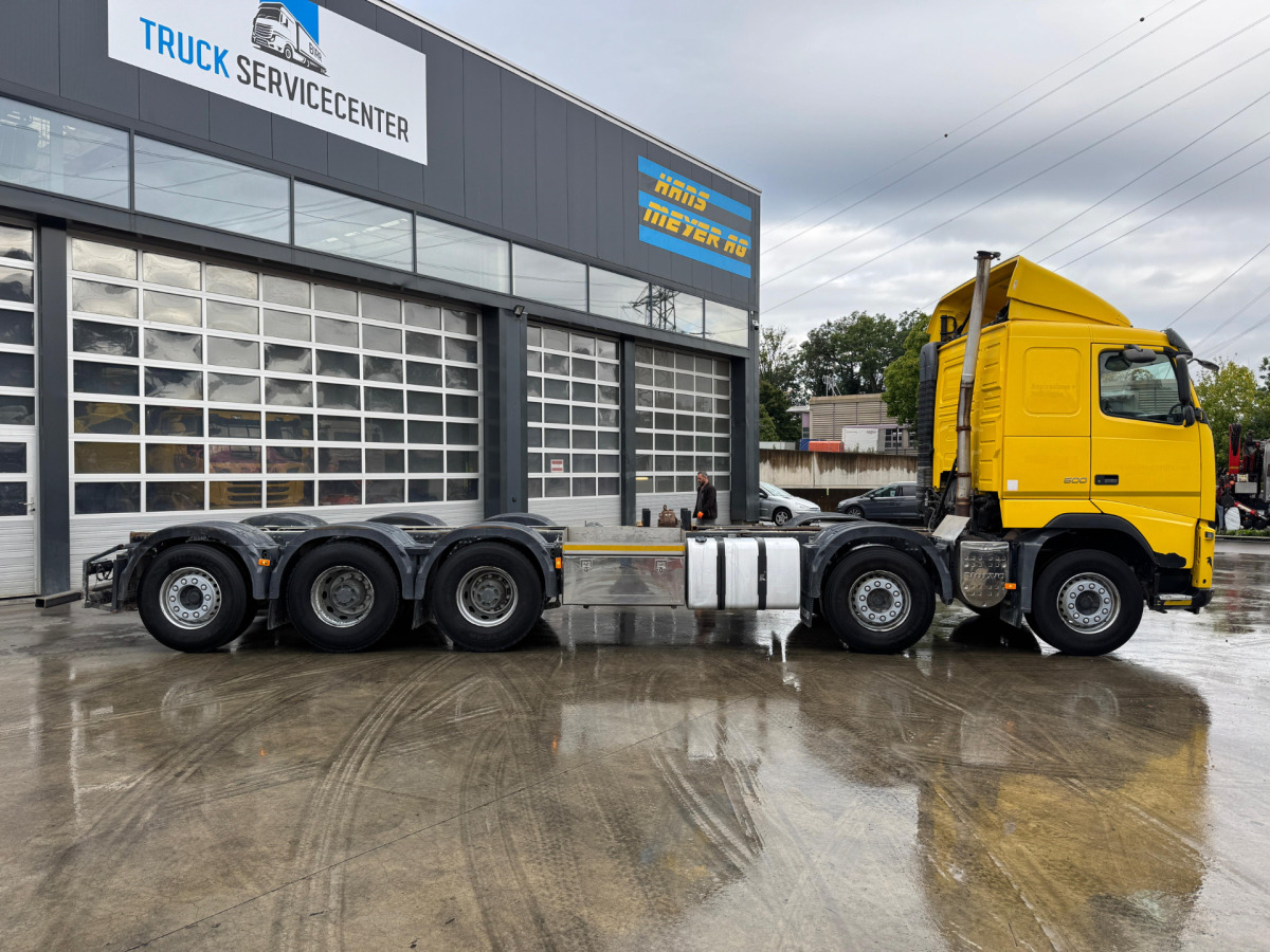 VOLVO FH-500 10x4 - 驾驶室底盘卡车:图4 VOLVO FH-500 10x4 - 驾驶室底盘卡车:图4