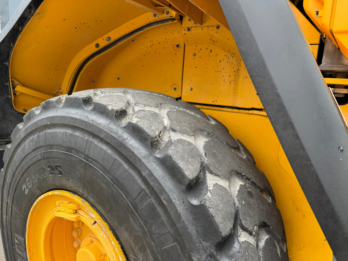 轮式装载机 VOLVO L180G:图17 轮式装载机 VOLVO L180G:图17