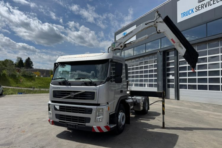 Volvo FM-400 4x2 Bonfiglioli 15000-4 - 起重车:图1 Volvo FM-400 4x2 Bonfiglioli 15000-4 - 起重车:图1