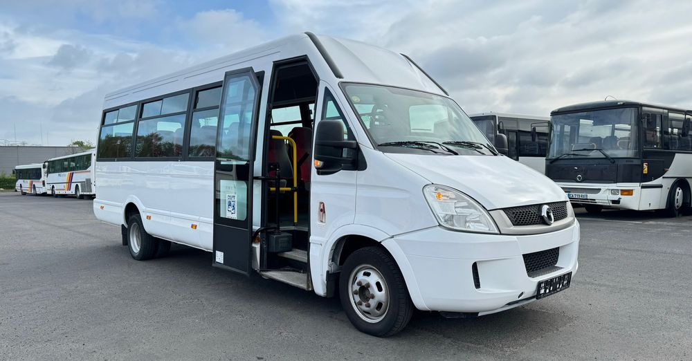 Irisbus Iveco Daily / 23 miejsca / Cena 87000 zł netto - 小型巴士, 小型客车:图1 Irisbus Iveco Daily / 23 miejsca / Cena 87000 zł netto - 小型巴士, 小型客车:图1