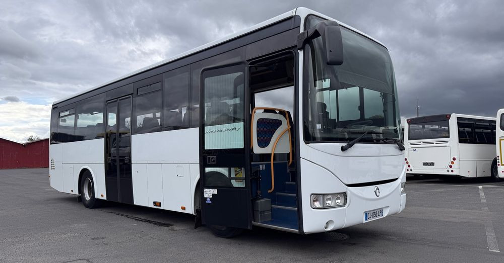 Irisbus KRÓTKI 10,5 metra /Crossway / 46 miejsc/ mały przebieg / CENA: 87000zł netto - 城市巴士:图1 Irisbus KRÓTKI 10,5 metra /Crossway / 46 miejsc/ mały przebieg / CENA: 87000zł netto - 城市巴士:图1