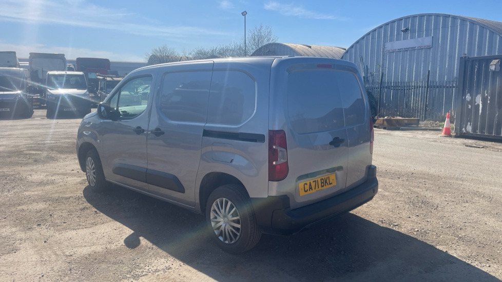 CITROEN BERLINGO 1.5 ENTERPRISE 75PS - 无侧窗厢式货车:图4 CITROEN BERLINGO 1.5 ENTERPRISE 75PS - 无侧窗厢式货车:图4