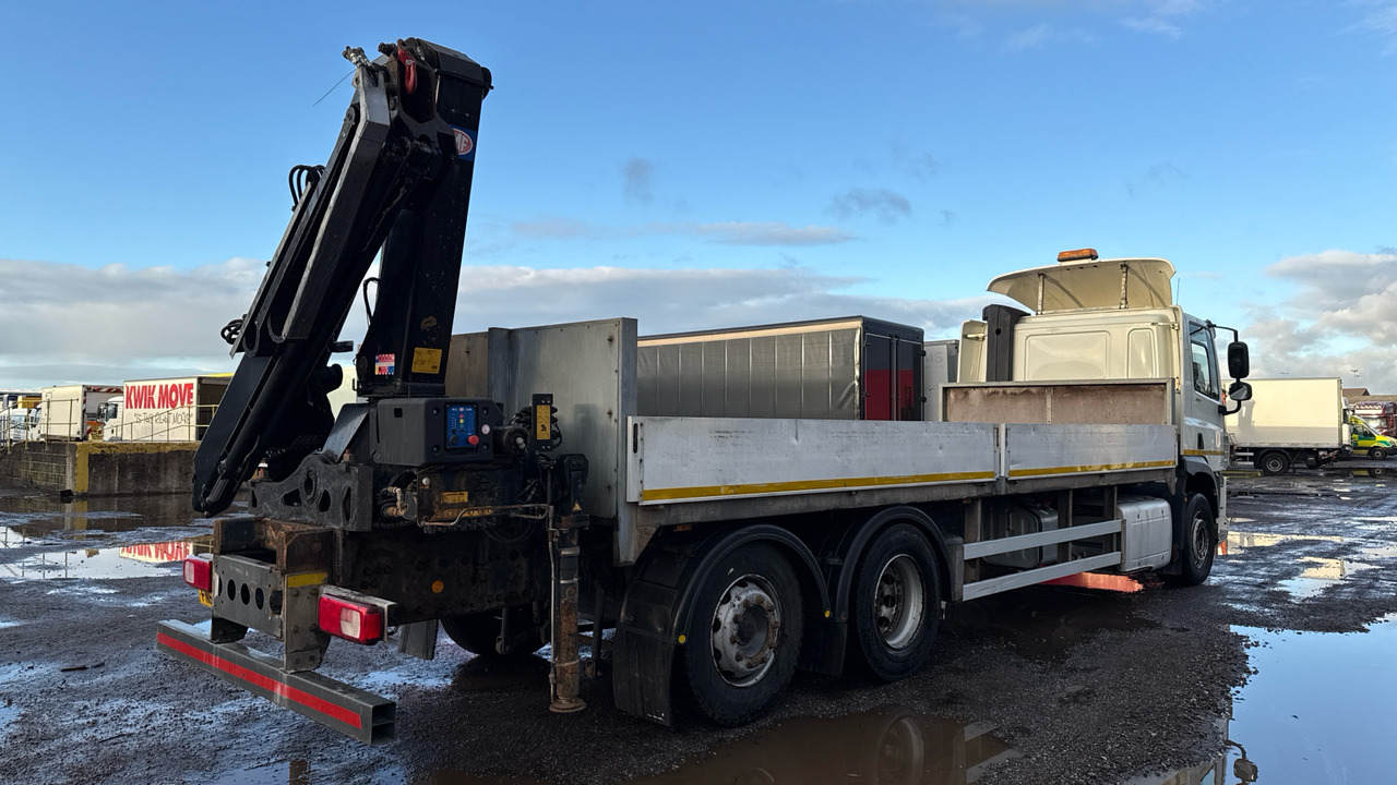 DAF CF 330 - 栏板式/ 平板卡车, 起重车:图4 DAF CF 330 - 栏板式/ 平板卡车, 起重车:图4