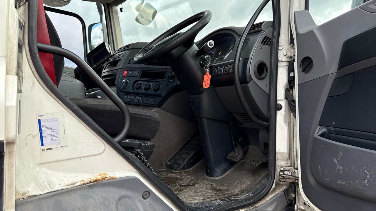 DAF CF 330 - 栏板式/ 平板卡车:图5 DAF CF 330 - 栏板式/ 平板卡车:图5