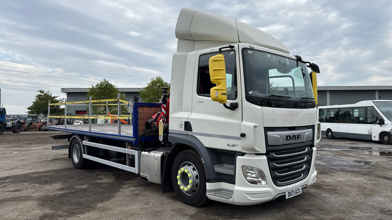 DAF CF 410 - 栏板式/ 平板卡车, 起重车:图1 DAF CF 410 - 栏板式/ 平板卡车, 起重车:图1