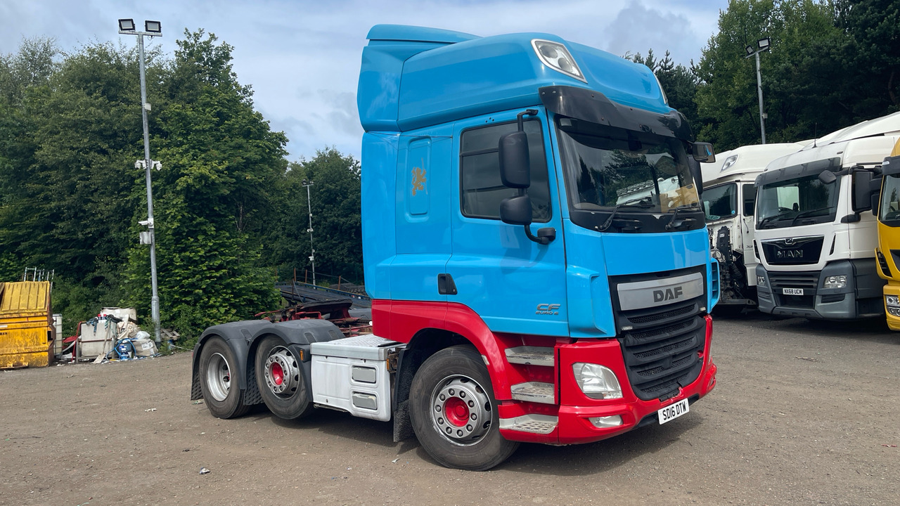 DAF CF 460 - 牵引车:图1 DAF CF 460 - 牵引车:图1