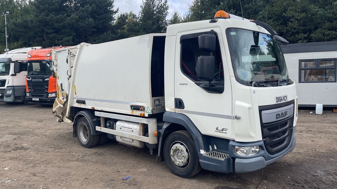 DAF LF 220 - 垃圾车:图1 DAF LF 220 - 垃圾车:图1