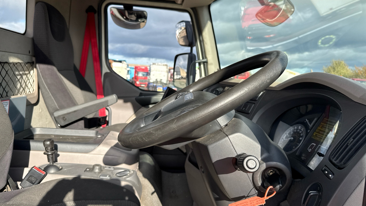 DAF LF 220 - 栏板式/ 平板卡车:图5 DAF LF 220 - 栏板式/ 平板卡车:图5