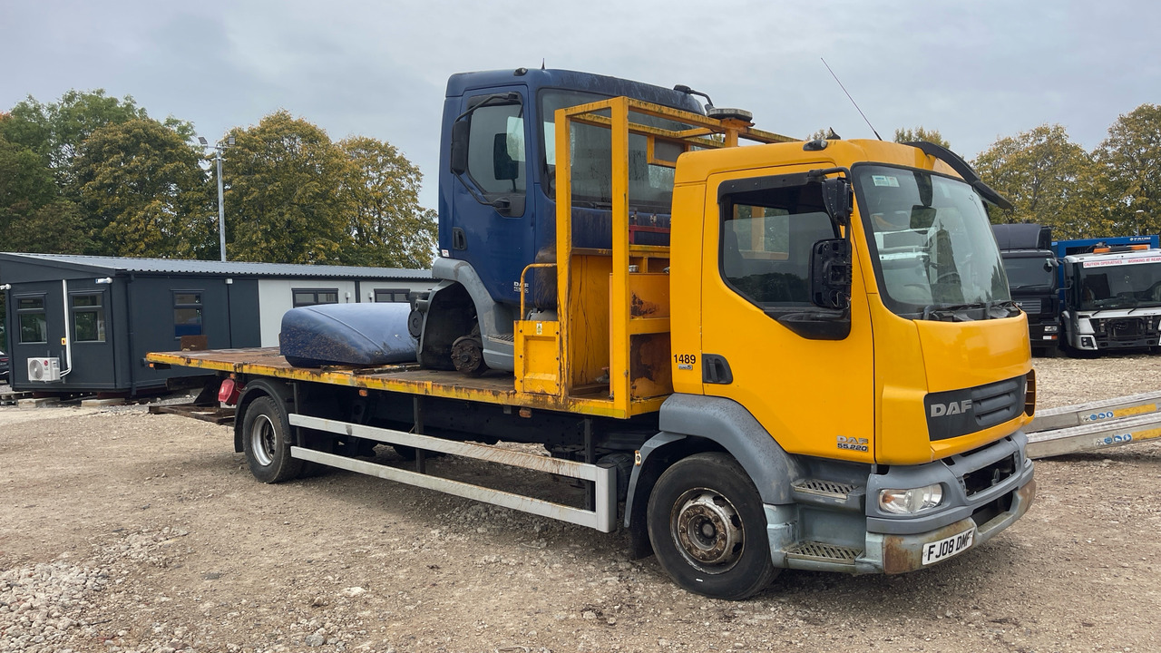 DAF LF 55.220 - 栏板式/ 平板卡车:图1 DAF LF 55.220 - 栏板式/ 平板卡车:图1