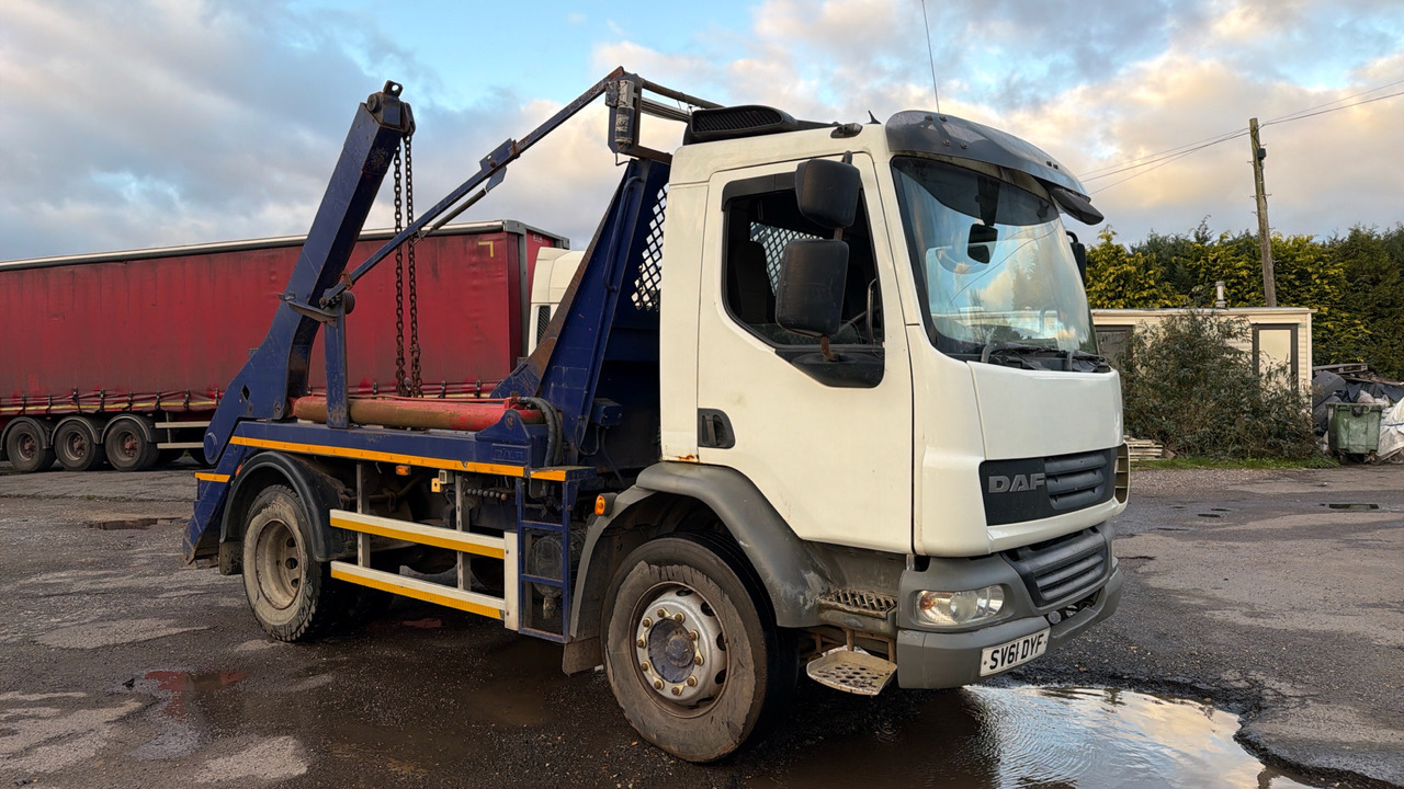 DAF LF 55.250 - 箕斗装载车:图1 DAF LF 55.250 - 箕斗装载车:图1