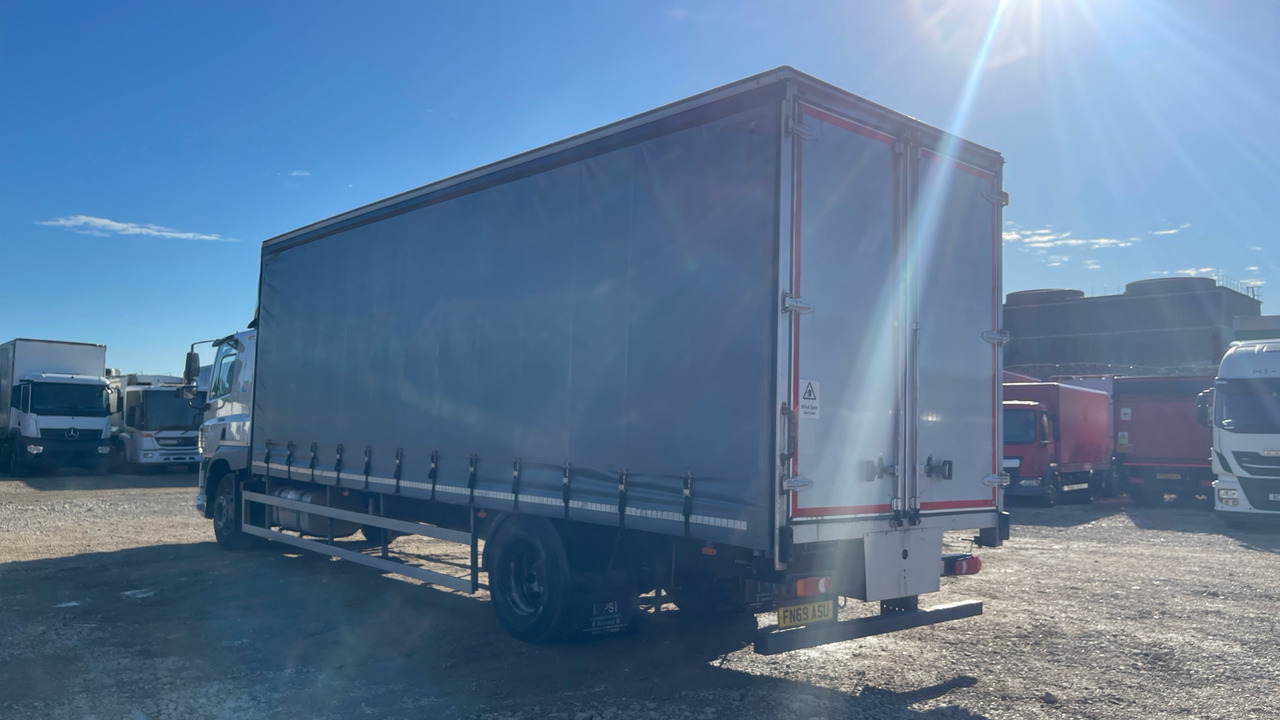 Daf CF 260 - 侧帘卡车:图3 Daf CF 260 - 侧帘卡车:图3