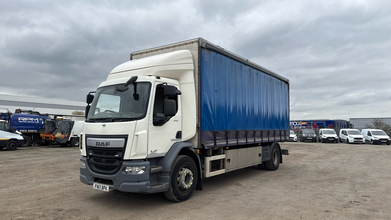 Daf LF 260 - 侧帘卡车:图2 Daf LF 260 - 侧帘卡车:图2