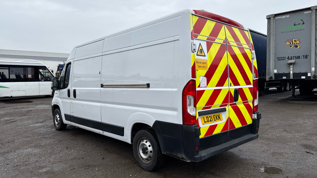 FIAT DUCATO 35 2.3 MULTIJET TECNICO 140PS - 无侧窗厢式货车:图3 FIAT DUCATO 35 2.3 MULTIJET TECNICO 140PS - 无侧窗厢式货车:图3