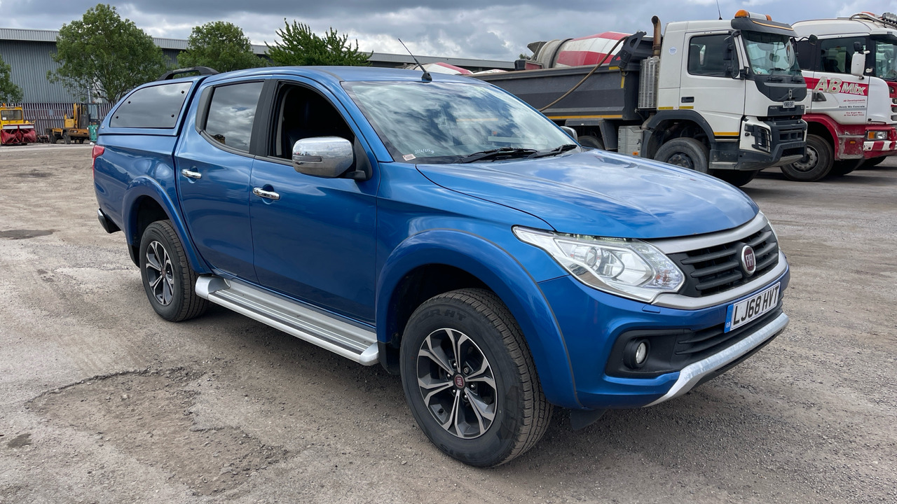 FIAT FULLBACK 2.4 180HP LX - 皮卡车, 康比货车:图1 FIAT FULLBACK 2.4 180HP LX - 皮卡车, 康比货车:图1