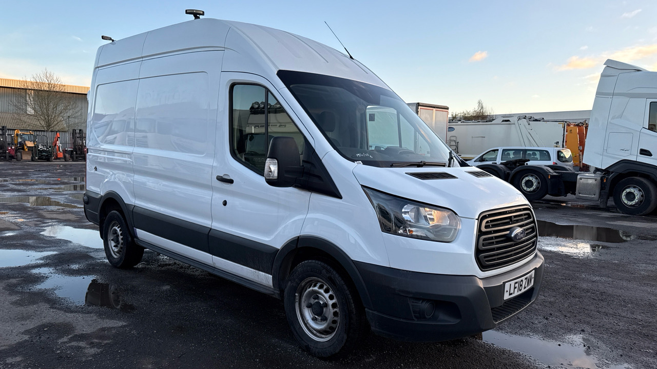 FORD TRANSIT 350 2.0 TDCi 130ps - 无侧窗厢式货车:图1 FORD TRANSIT 350 2.0 TDCi 130ps - 无侧窗厢式货车:图1