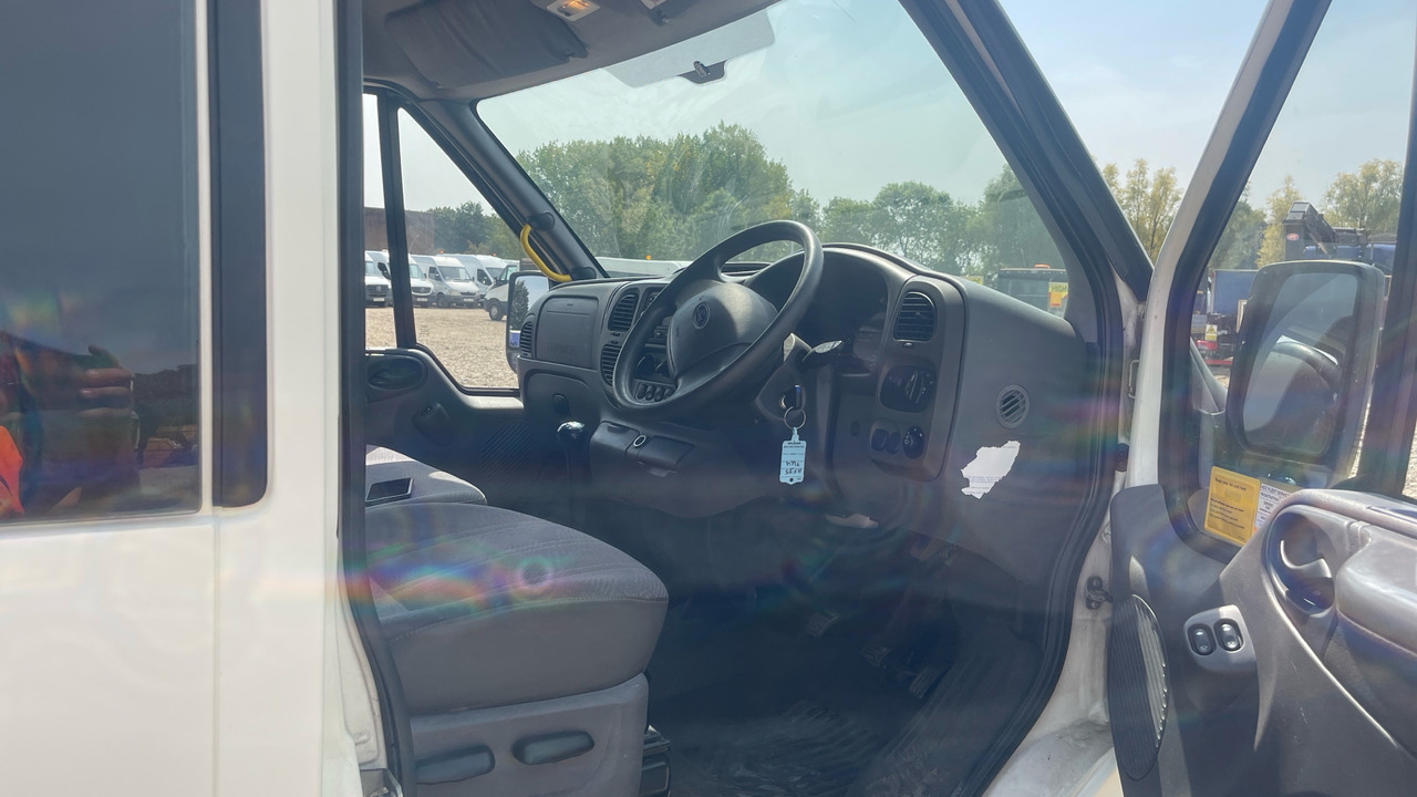 FORD TRANSIT 350 2.4 - 小型巴士, 小型客车:图5 FORD TRANSIT 350 2.4 - 小型巴士, 小型客车:图5