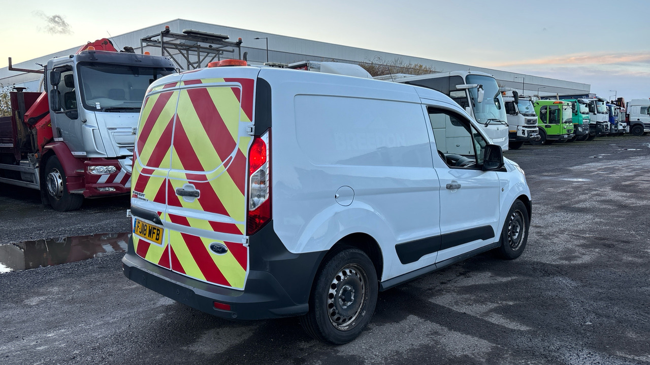 FORD TRANSIT CONNECT 200 1.5 TDCi 75ps - 紧凑型面包车:图4 FORD TRANSIT CONNECT 200 1.5 TDCi 75ps - 紧凑型面包车:图4